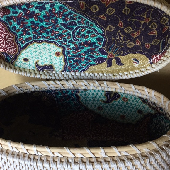 White Rattan Bag - Picture 3 of 3